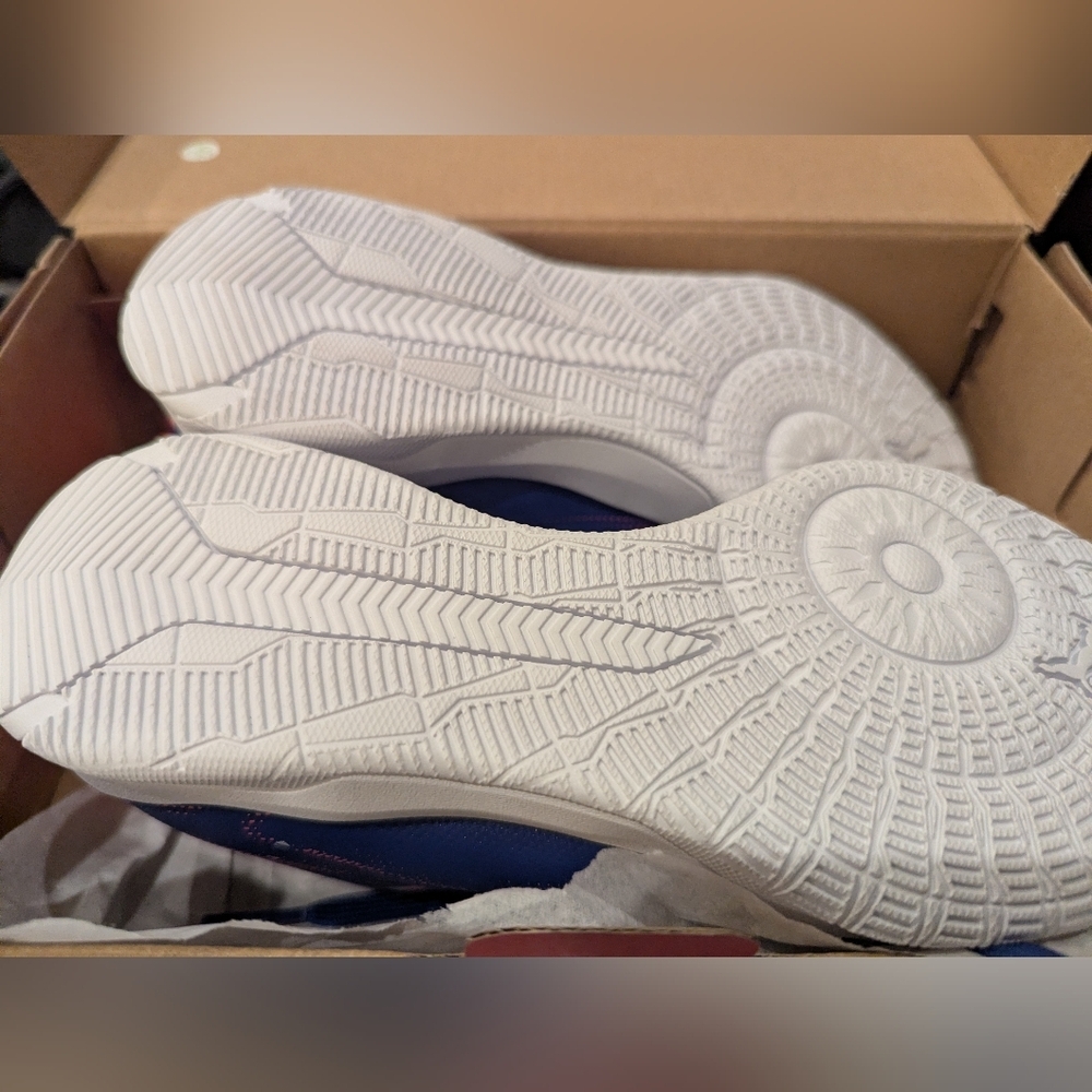 PUMA Kids Ultra 5 Play It Jr lapis lazuli/puma white Indoor Training Shoes Sz 1 - Picture 12 of 12